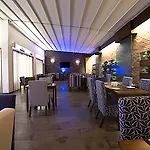 The J Hotel & Spa