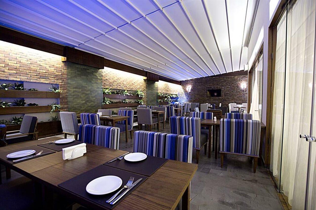 The J & Hotel 4*
