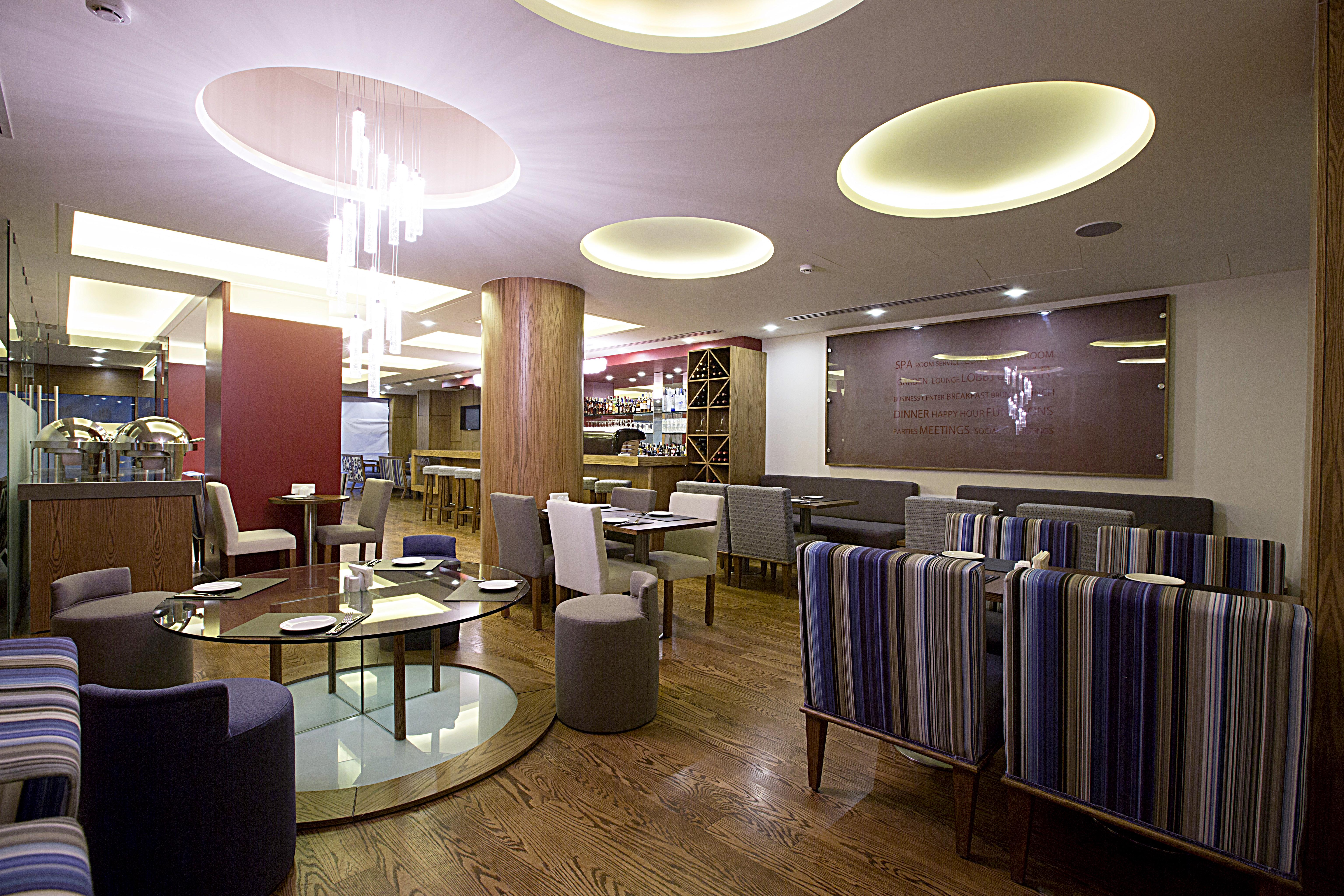 The J & Hotel