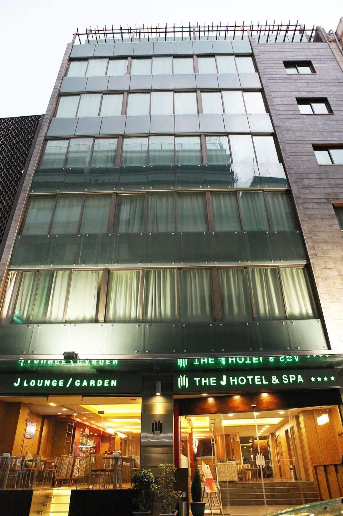 The J & 4*