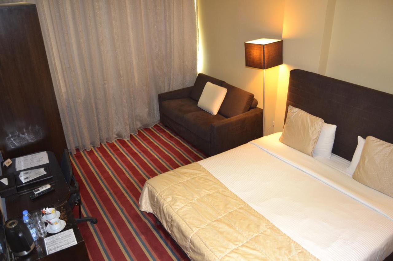The J & Hotel